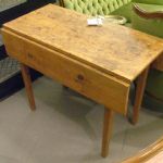 391 2209 DROP-LEAF TABLE